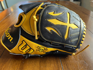 2024 Custom A2000 B23 12" Pitcher’s Glove (RHT)